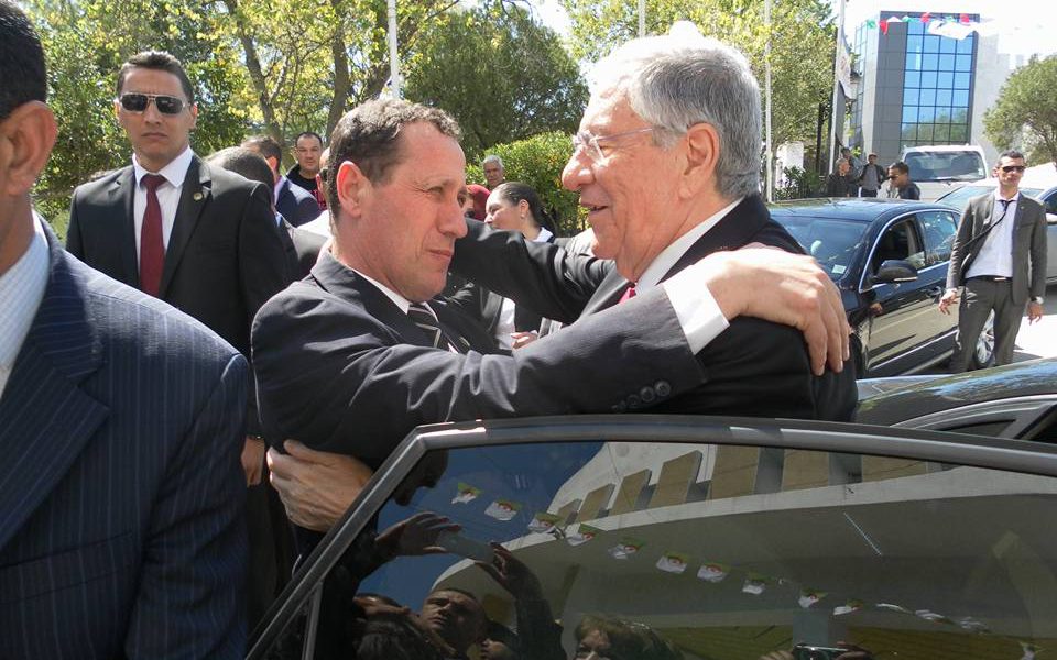Le FLN suspend sa campagne électorale en Kabylie