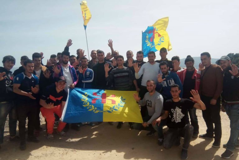 Tizi Γennif : Campagne de sensibilisation pour la marche du 20 avril