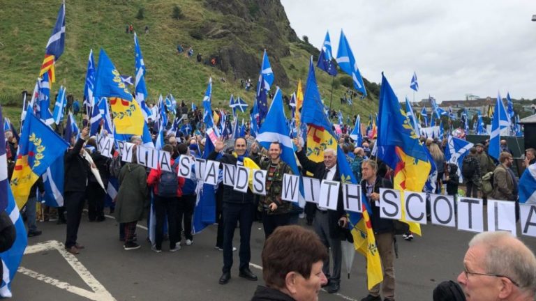 LA KABYLIE ET L’ECOSSE SUR LE CHEMIN DE LA LIBERTE ET DE L’INDEPENDANCE