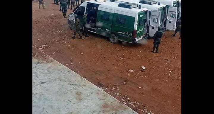 LES HABITANTS DE BOUZEGUENE SE MOBILISENT CONTRE LA CONSTRUCTION D’UNE BRIGADE DE GENDARMERIE À LA CITÉ LODHA