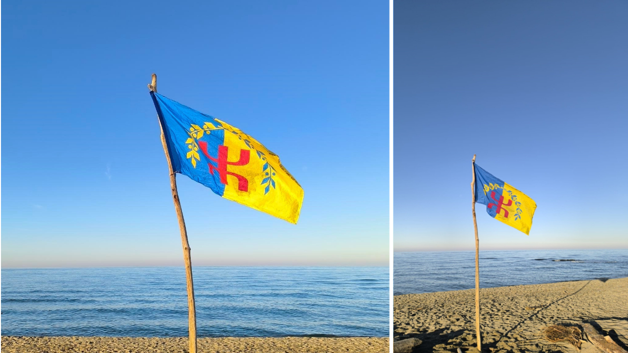 Yennayer 2975 : des militants et citoyens kabyles plantent le drapeau kabyle sur la plage d’Aokas