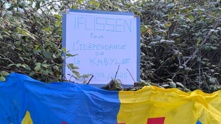 Yennayer 2975 : à Iflissen, le drapeau kabyle hissé et le soutien à l’indépendance affirmé