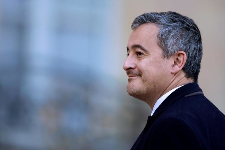 La France pourrait exiger un visa à la nomenklatura algérienne