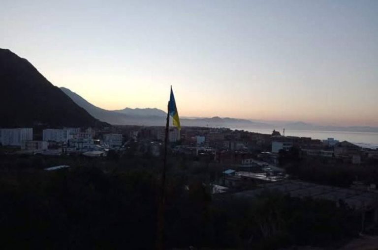 Melbou – action nocturne et levée du drapeau kabyle malgré la répression du colonialisme algérien