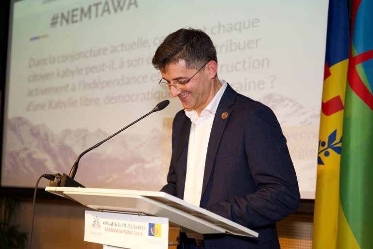 Ils volent, nous bâtissons : la réponse kabyle (Tribune du ministre Hamid Ouanes, Anavad)