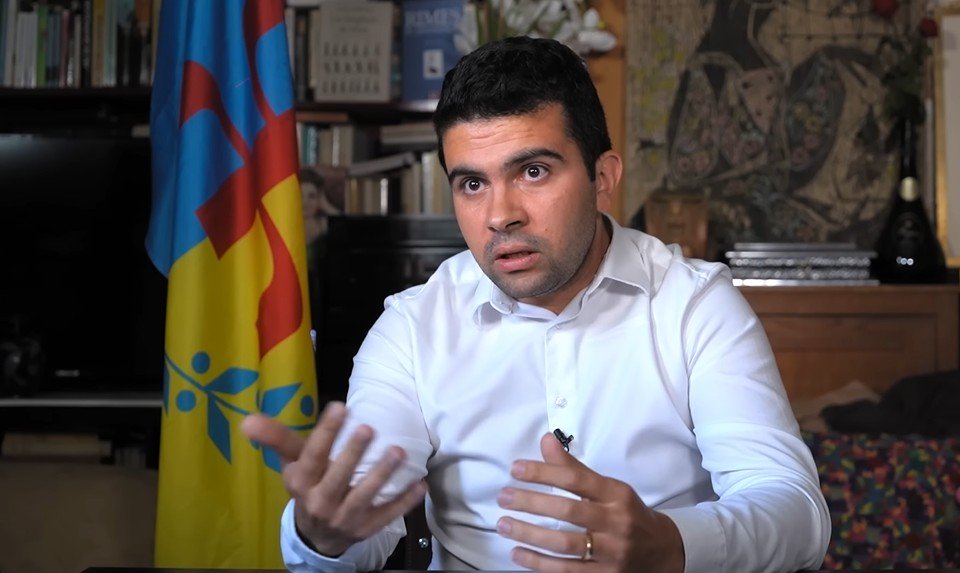 VIDEO – « c’est la répression raciste d’Alger qui explique l’existence du MAK et non l’inverse  » (résumé de l’interview de Mulud At Azdin)
