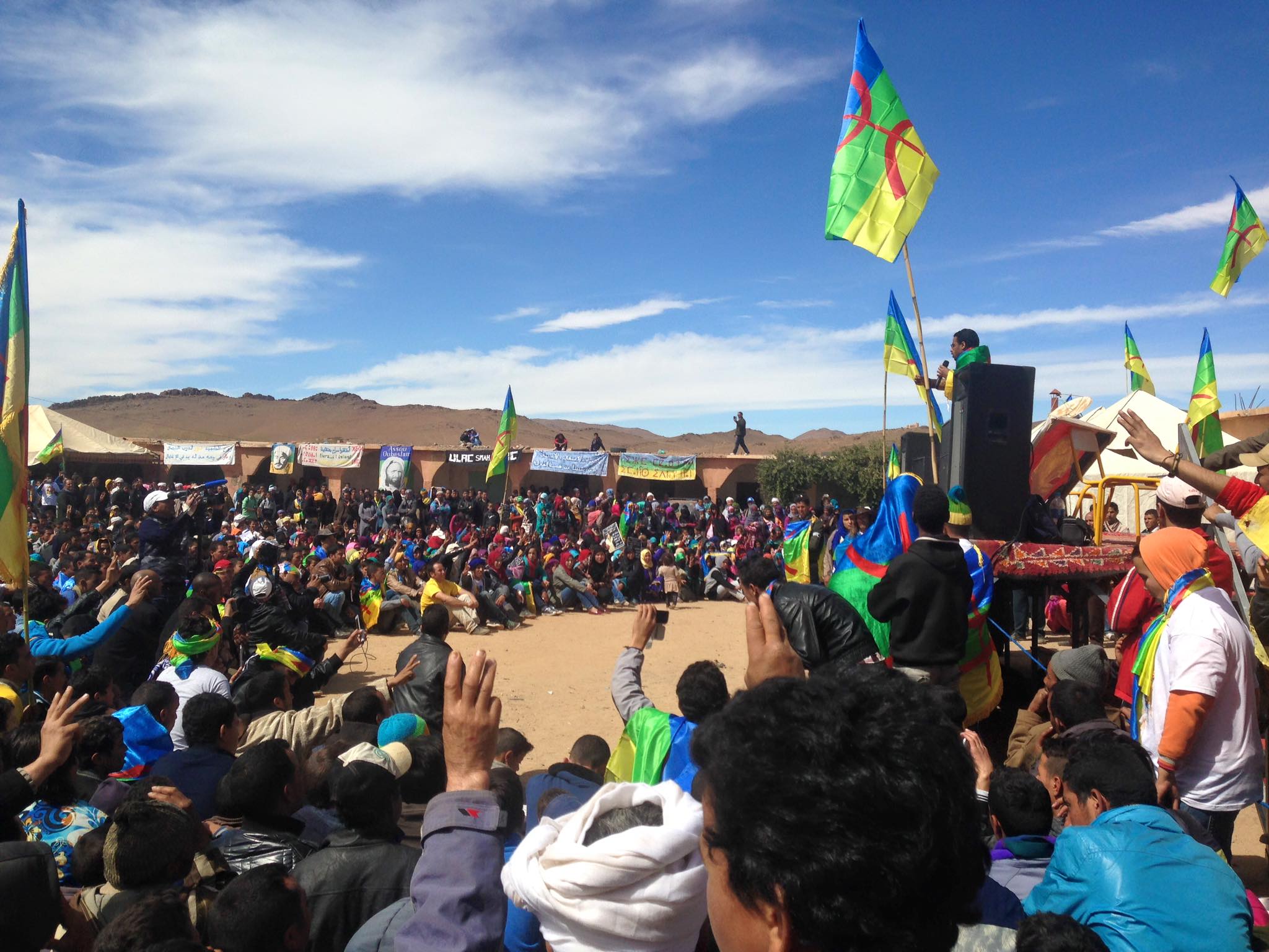 Plus de 15 milles Amazighs rendent hommage au militant amazigh Omar Khalek, le MAK adresse une lettre d'hommage