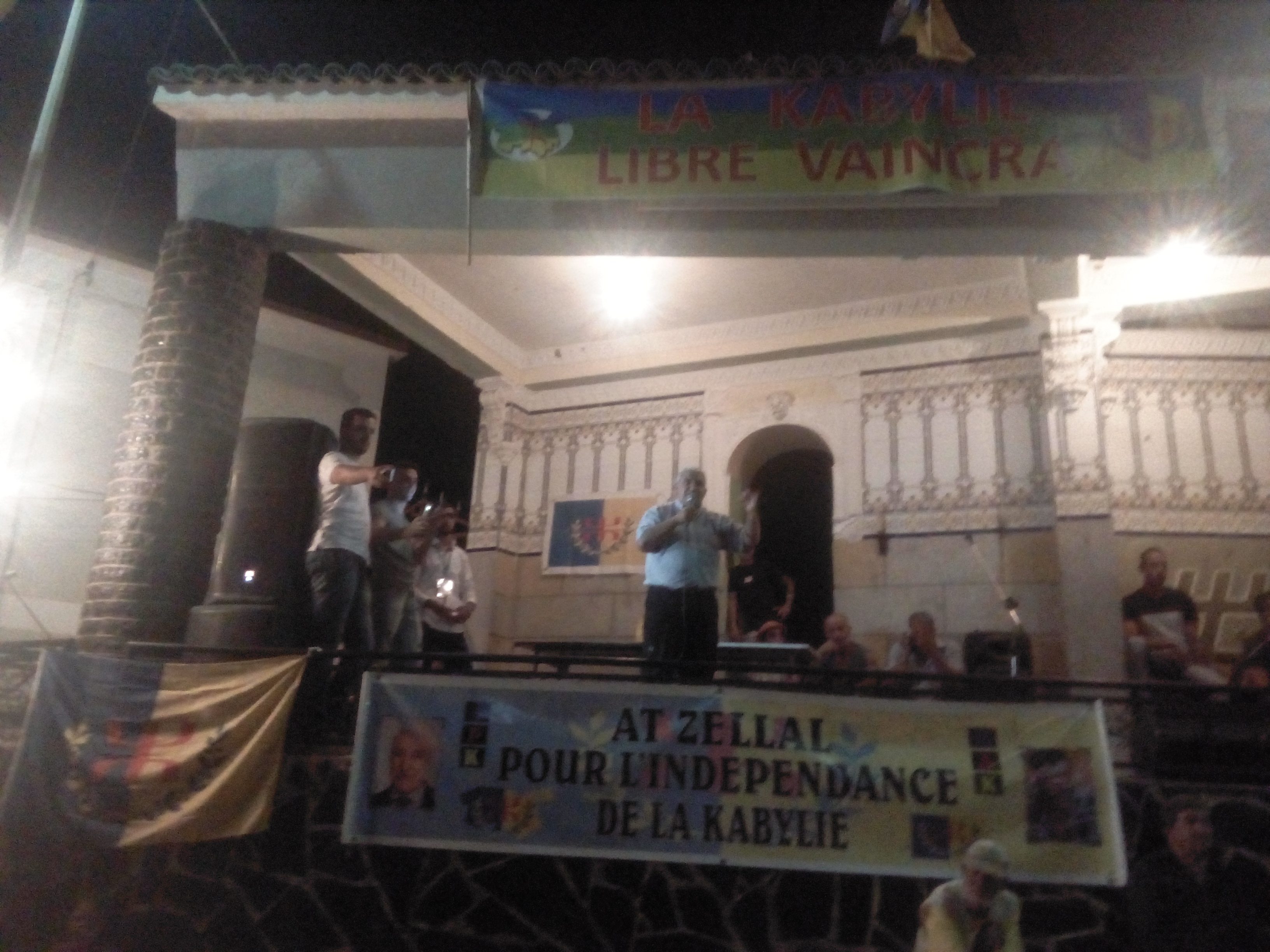 Grandiose fête à At-Zellal : football, chants et politique au menu Grandiose fête à At-Zellal : football, chants et politique au menu