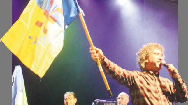 Le journal de Saint-Denis met à l'honneur Zedek Mouloud et le drapeau kabyle Le journal de Saint-Denis met à l'honneur Zedek Mouloud et le drapeau kabyle