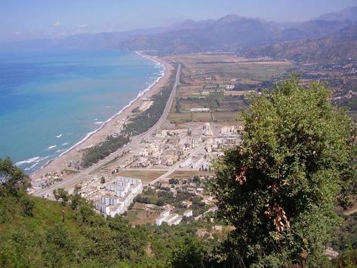 Aokas : un jeune s'immole par le feu Aokas : un jeune s'immole par le feu