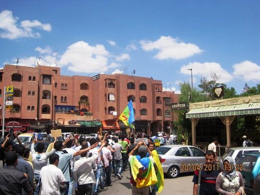 Des milliers d'Amazighs manifestent dans plusieurs villes du Maroc