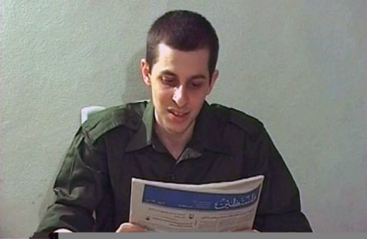 Le soldat israélien Gilad Shalit contre un millier de prisonniers palestiniens du Hamas Le soldat israélien Gilad Shalit contre un millier de prisonniers palestiniens du Hamas
