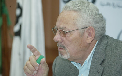 Suisse : l'ancien général Khaled Nezzar, poursuivi pour suspicion de crimes de guerre Suisse : l'ancien général Khaled Nezzar, poursuivi pour suspicion de crimes de guerre