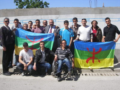 Le MAK rend visite à son militant agressé à Lota Le MAK rend visite à son militant agressé à Lota