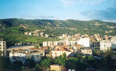 Tizi-Gheniff : les citoyens ferment la mairie et la daïra Tizi-Gheniff : les citoyens ferment la mairie et la daïra