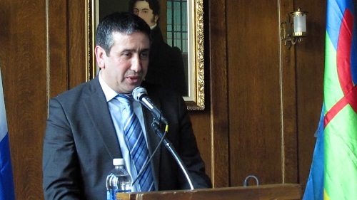 Mass Lyazid Abid vice-président du GPK : « les Kabyles souhaitent que leurs idoles se tiennent en dehors des liaisons dangereuses avec le pouvoir » Mass Lyazid Abid vice-président du GPK : « les Kabyles souhaitent que leurs idoles se tiennent en dehors des liaisons dangereuses avec le pouvoir »
