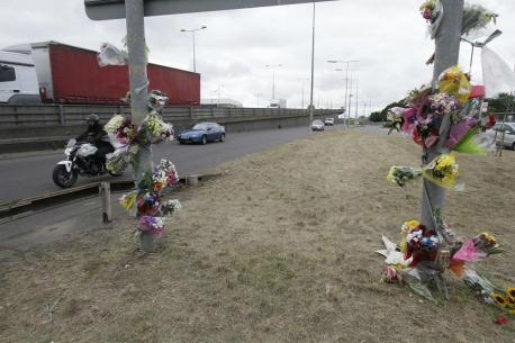 Diaspora : un étudiant kabyle de 22 ans se tue dans un accident à Londres Diaspora : un étudiant kabyle de 22 ans se tue dans un accident à Londres