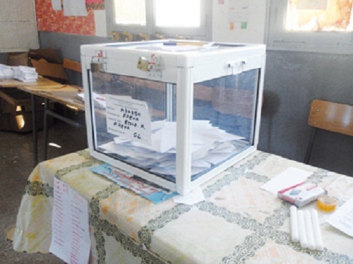 Elections locales en Kabylie : Timide affluence vers les bureaux de vote ce matin Elections locales en Kabylie : Timide affluence vers les bureaux de vote ce matin