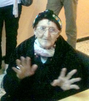 Nna Wiza Mehenni dément Ennahar : Le compte-rendu de la presse algérienne Nna Wiza Mehenni dément Ennahar : Le compte-rendu de la presse algérienne