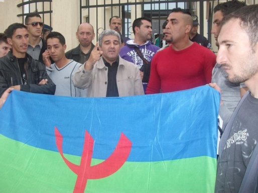 At Zellal: Hamza Massinissa injustement condamné par le tribunal d'Azazga At Zellal: Hamza Massinissa injustement condamné par le tribunal d'Azazga