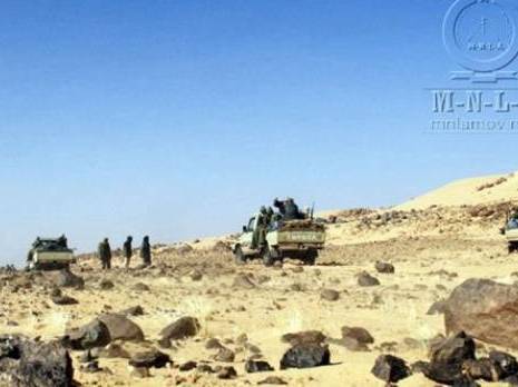 Dernière minute / Azawad : Une colonne terroriste battant pavillon noir des djihadistes attaque le MNLA à Anefis Dernière minute / Azawad : Une colonne terroriste battant pavillon noir des djihadistes attaque le MNLA à Anefis