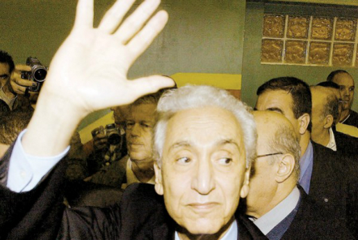 FFS : Hocine Aït Ahmed est entré samedi en Algérie en totale discrétion FFS : Hocine Aït Ahmed est entré samedi en Algérie en totale discrétion