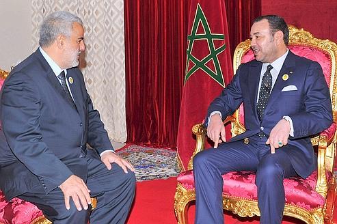 Maroc : le « commandeur des croyants » reste muet face à l'inquisition islamiste ; mieux encore, il l'accompagne et exhorte ses principaux alliés à ne pas quitter le gouvernement. Maroc : le « commandeur des croyants » reste muet face à l'inquisition islamiste ; mieux encore, il l'accompagne et exhorte ses principaux alliés à ne pas quitter le gouvernement.