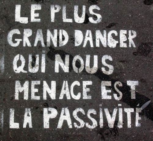 Paris: Rassemblement de soutien à celui de Tizi-Ouzou. Des personnalités signent une pétition de soutien et appellent à un rassemblement au Trocadéro le samedi 3 Aout à 12 h Paris: Rassemblement de soutien à celui de Tizi-Ouzou. Des personnalités signent une pétition de soutien et appellent à un rassemblement au Trocadéro le samedi 3 Aout à 12 h