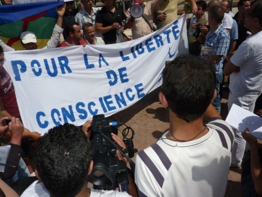 Déjeuner public de Kabylie: Le Nouvel Observateur ouvre ses tribunes à Bouaziz Ait-Chebib Déjeuner public de Kabylie: Le Nouvel Observateur ouvre ses tribunes à Bouaziz Ait-Chebib