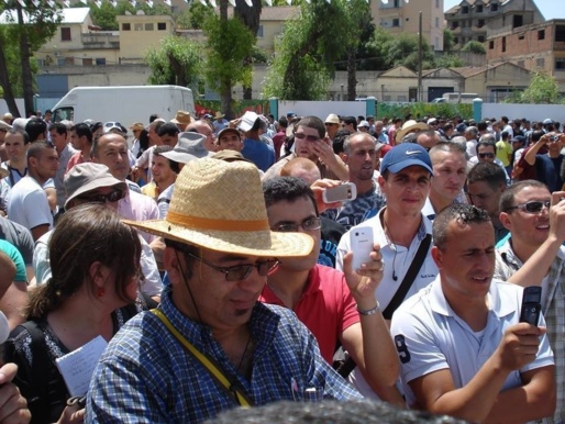 Déjeuner public de Kabylie: Le Nouvel Observateur ouvre ses tribunes à Bouaziz Ait-Chebib Déjeuner public de Kabylie: Le Nouvel Observateur ouvre ses tribunes à Bouaziz Ait-Chebib