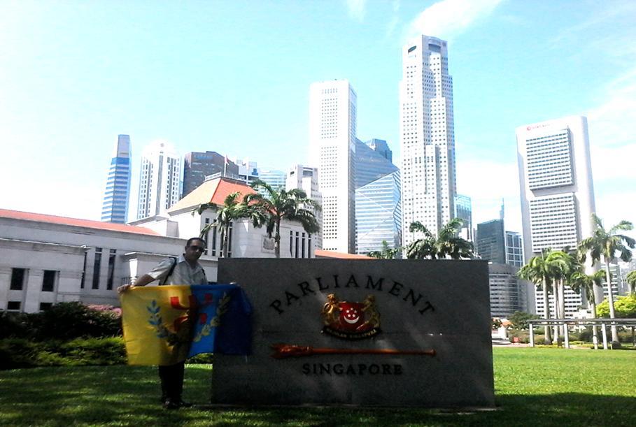 Le drapeau kabyle arrive à Singapour Le drapeau kabyle arrive à Singapour