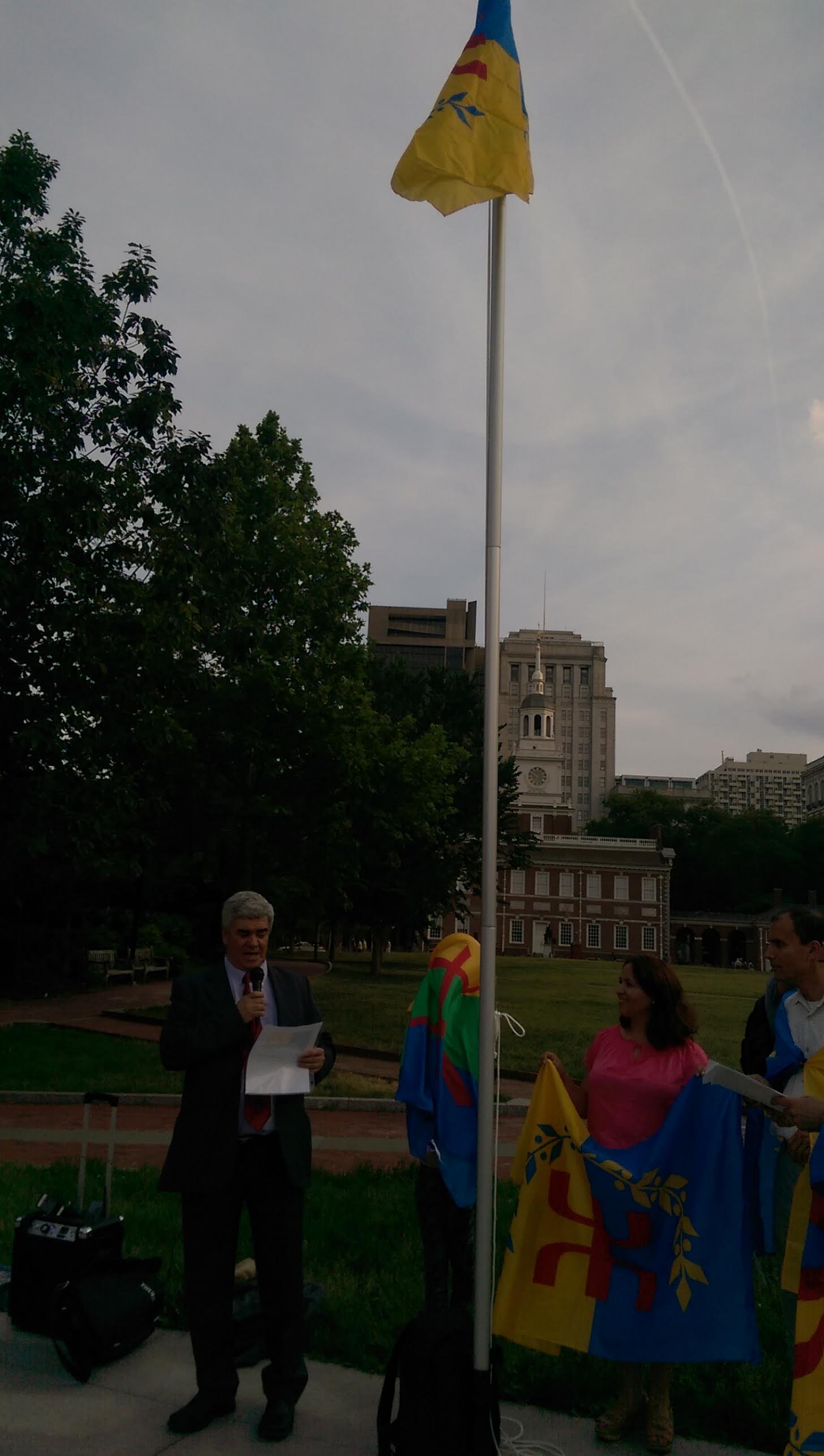 Lever du drapeau national kabyle hier à Philadelphie