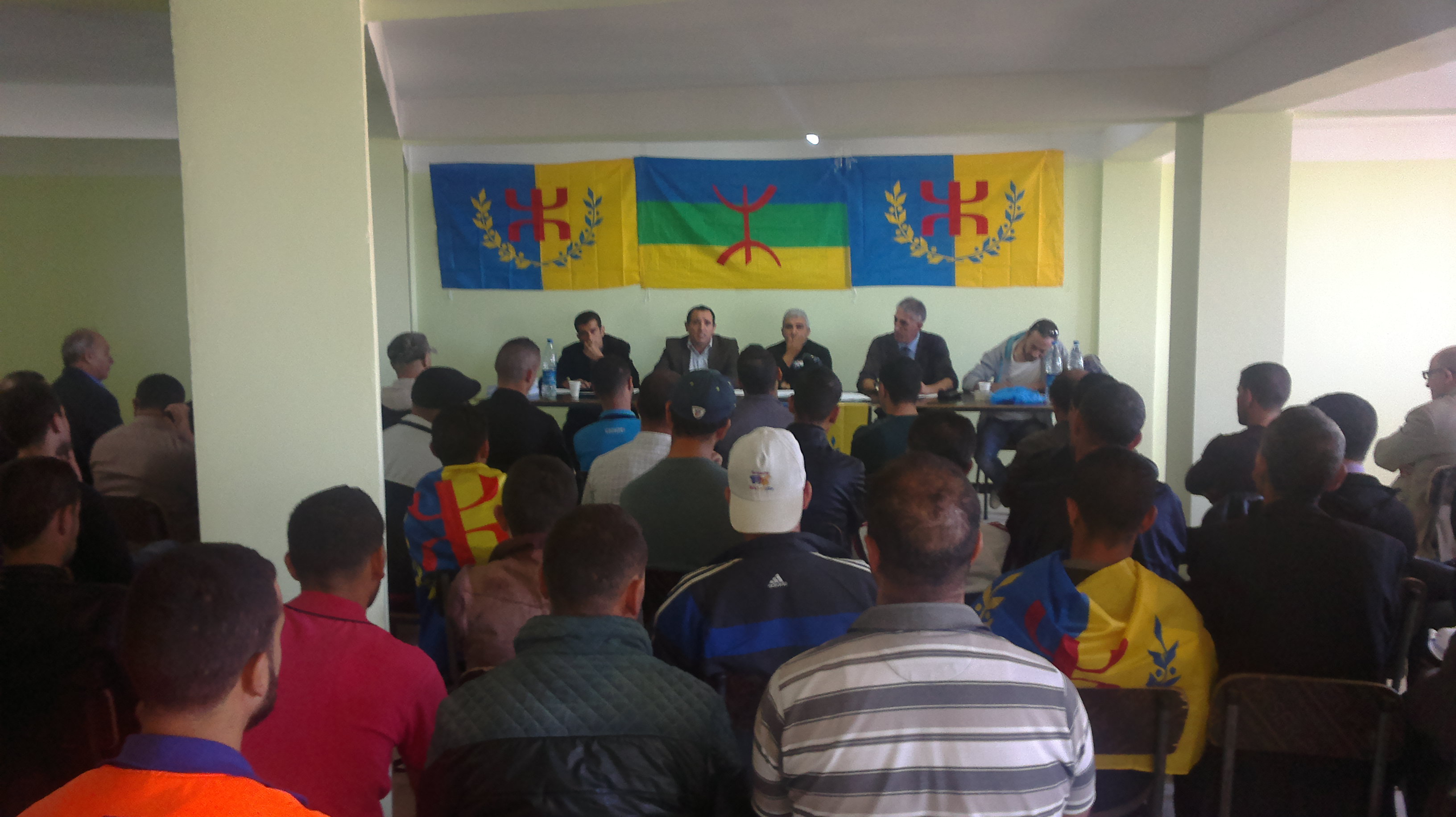 Pré-congrès du MAK pour la région Vgayet-Setif-Jijel: Appel à Ferhat Mehenni de se présenter pour un autre mandat à la tête GPK Pré-congrès du MAK pour la région Vgayet-Setif-Jijel: Appel à Ferhat Mehenni de se présenter pour un autre mandat à la tête GPK