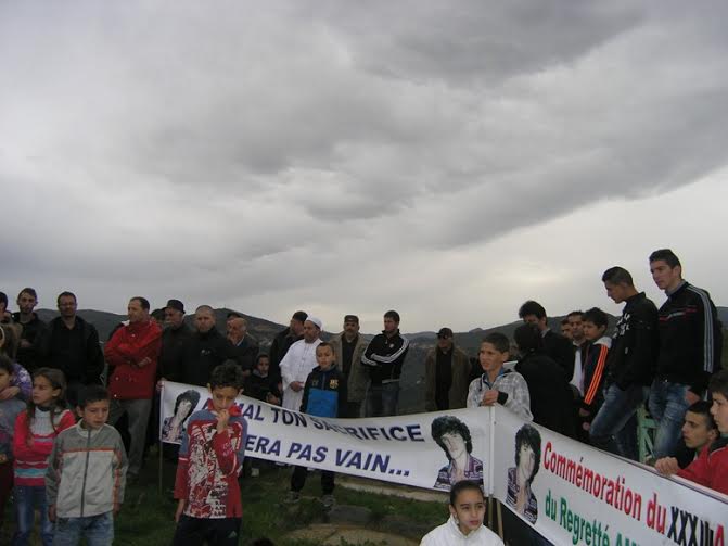 Journée nationale de l'Etudiant Kabyle : Le MAK honore la mémoire de Kamel Amzal  Journée nationale de l'Etudiant Kabyle : Le MAK honore la mémoire de Kamel Amzal
