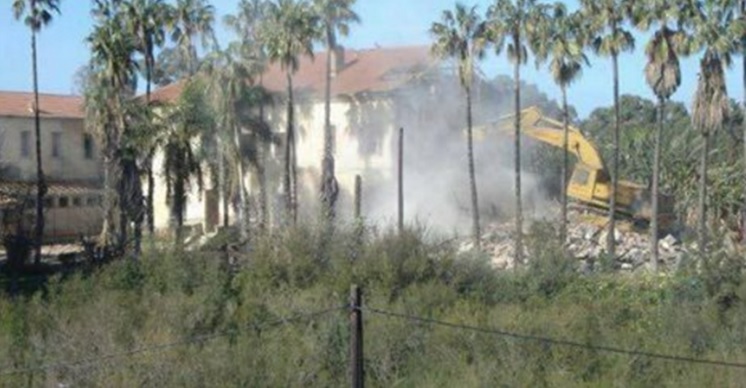 Algérie/ Des écoles sont démolies pour construire la méga mosquée de Bouteflika Algérie/ Des écoles sont démolies pour construire la méga mosquée de Bouteflika