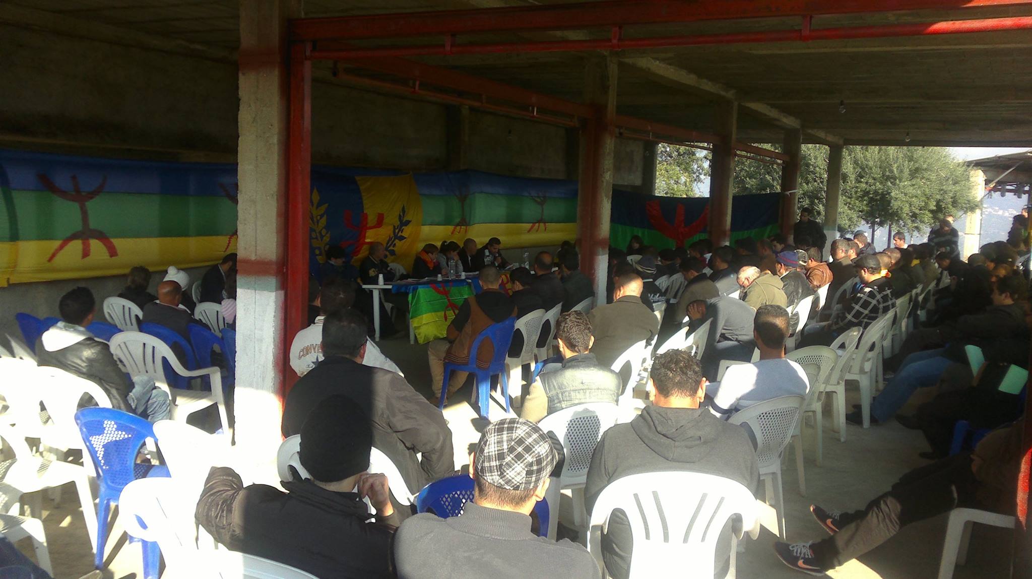 Le pré-congrès du MAK pour la région de Tizi Ouzou-Boumerdes s'est tenu aujourd'hui au village At Zellal Le pré-congrès du MAK pour la région de Tizi Ouzou-Boumerdes s'est tenu aujourd'hui au village At Zellal