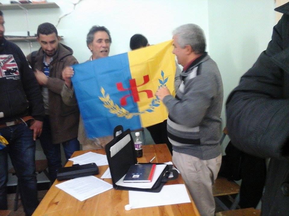 Tuvirett: Le Pré-Congrès du MAK exhorte Ferhat Mehenni à réincarner de nouveau l'Anavad (GPK) Tuvirett: Le Pré-Congrès du MAK exhorte Ferhat Mehenni à réincarner de nouveau l'Anavad (GPK)
