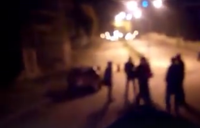 Tizi Ouzou / Bastos : Protestation des étudiantes devant le portail de la cité universitaire Tizi Ouzou / Bastos : Protestation des étudiantes devant le portail de la cité universitaire