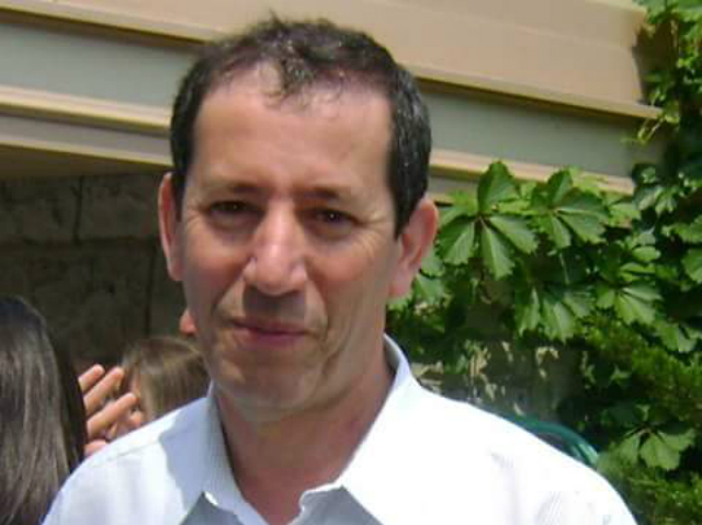 Un Kabyle luttant contre une leucémie grave à Ottawa, cherche donneur de sang compatible Un Kabyle luttant contre une leucémie grave à Ottawa, cherche donneur de sang compatible