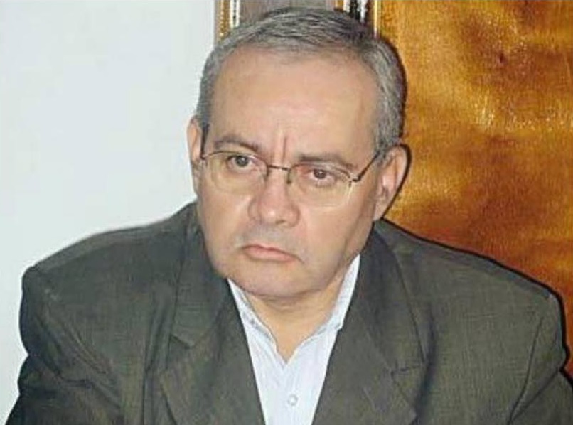 Maitre Salah DABOUZ, avocat de Kameleddine Fekhar a été arrêté ce matin à Alger Maitre Salah DABOUZ, avocat de Kameleddine Fekhar a été arrêté ce matin à Alger