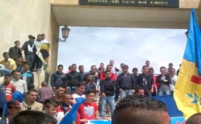 Tuvirett : les étudiants du département de langue et culture Tamazight poursuivent leur grève. Tuvirett : les étudiants du département de langue et culture Tamazight poursuivent leur grève.