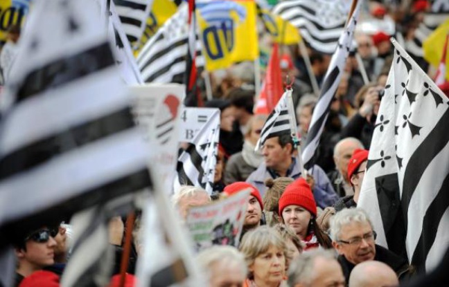 L'UDB veut un référendum sur la réunification de la Bretagne L'UDB veut un référendum sur la réunification de la Bretagne