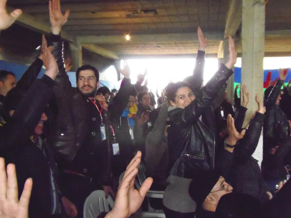 Le 3ème Congrès du MAK réélit Bouaziz Aït-Chebib et Ferhat Mehenni : « on ne change pas une équipe qui gagne !» Le 3ème Congrès du MAK réélit Bouaziz Aït-Chebib et Ferhat Mehenni : « on ne change pas une équipe qui gagne !»