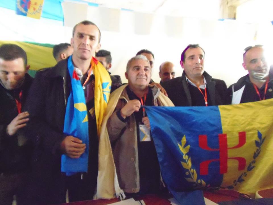 Le 3ème Congrès du MAK réélit Bouaziz Aït-Chebib et Ferhat Mehenni : « on ne change pas une équipe qui gagne !» Le 3ème Congrès du MAK réélit Bouaziz Aït-Chebib et Ferhat Mehenni : « on ne change pas une équipe qui gagne !»