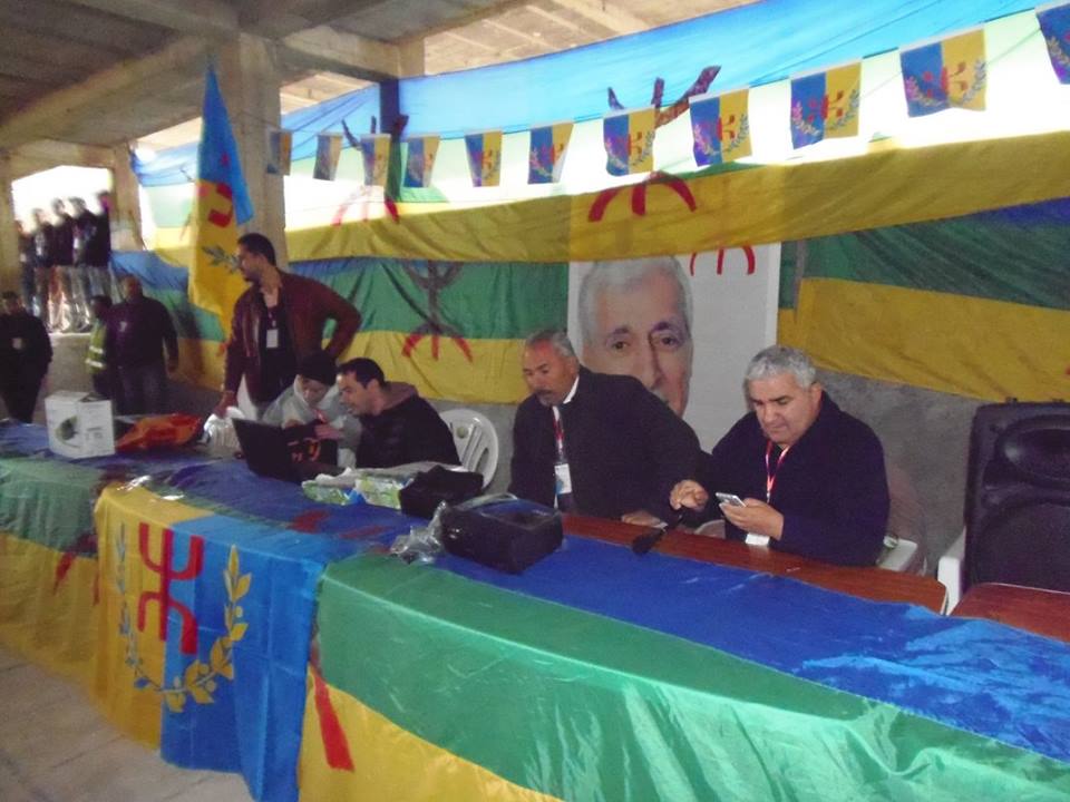 Le 3ème Congrès du MAK réélit Bouaziz Aït-Chebib et Ferhat Mehenni : « on ne change pas une équipe qui gagne !» Le 3ème Congrès du MAK réélit Bouaziz Aït-Chebib et Ferhat Mehenni : « on ne change pas une équipe qui gagne !»