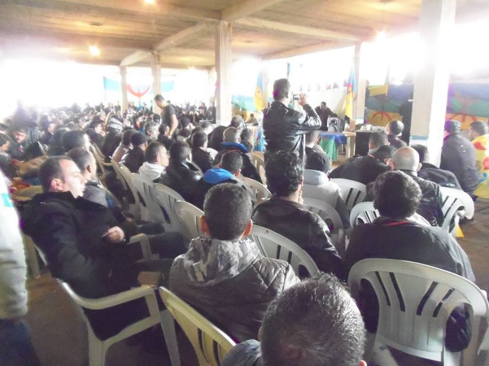 Le 3ème Congrès du MAK réélit Bouaziz Aït-Chebib et Ferhat Mehenni : « on ne change pas une équipe qui gagne !» Le 3ème Congrès du MAK réélit Bouaziz Aït-Chebib et Ferhat Mehenni : « on ne change pas une équipe qui gagne !»