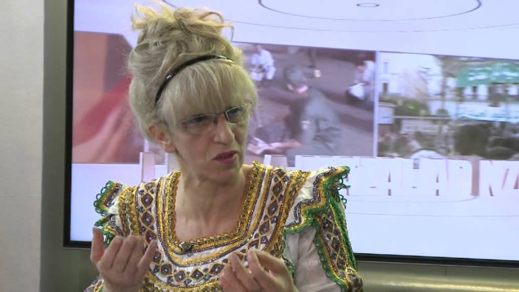 La ministre kabyle Sakina Ait Ahmed apporte son soutien à Nadia Matoub La ministre kabyle Sakina Ait Ahmed apporte son soutien à Nadia Matoub