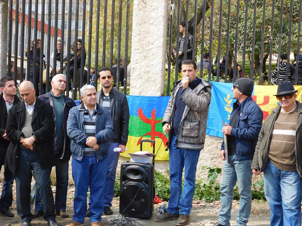 Pourquoi le MAK ? Contribution de Mouloud Hamrani Pourquoi le MAK ? Contribution de Mouloud Hamrani