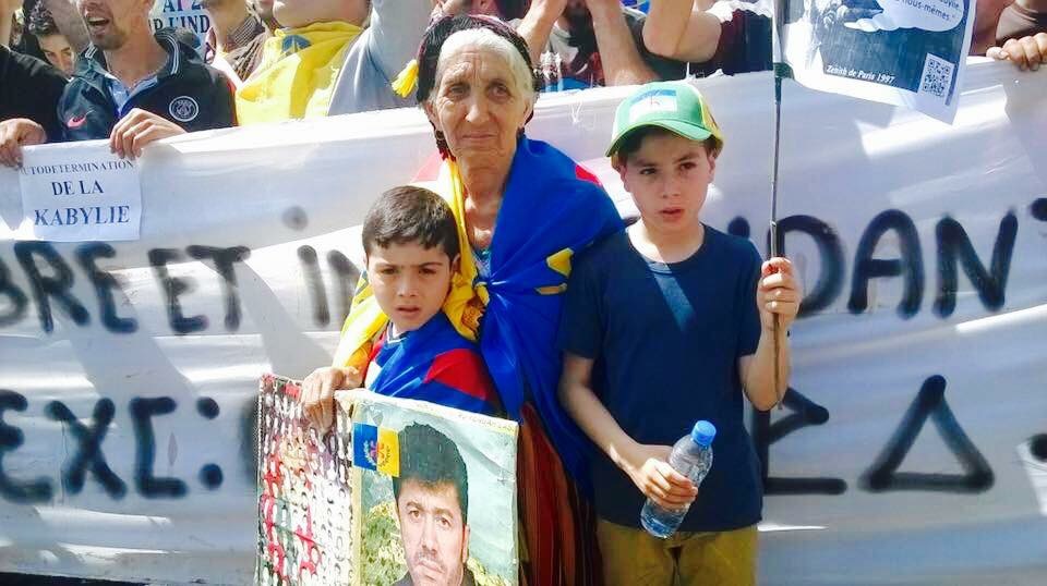 20 avril 2016 : Le triomphe du MAK ou « l'acte fondateur d'un troisième printemps, celui de la liberté du peule kabyle »  20 avril 2016 : Le triomphe du MAK ou « l'acte fondateur d'un troisième printemps, celui de la liberté du peule kabyle »