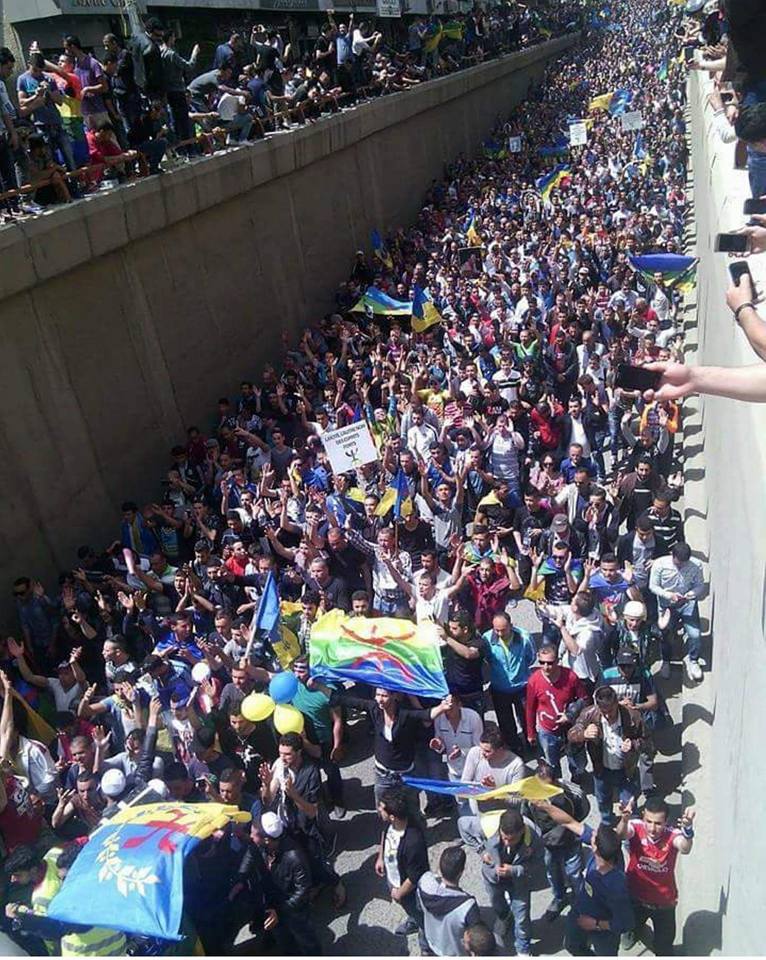 Marches du MAK en Kabylie, le 20 Avril 2016 (vidéo) Marches du MAK en Kabylie, le 20 Avril 2016 (vidéo)